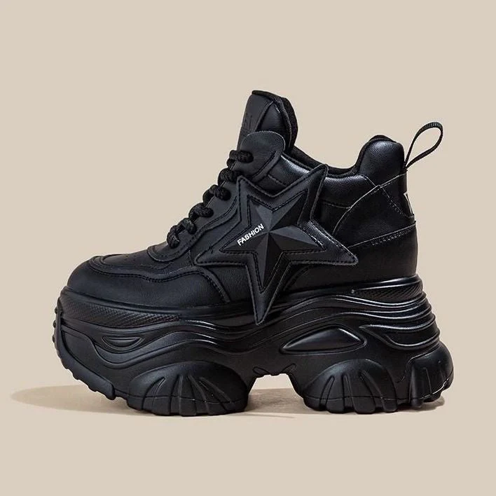 Damen Sportliche Plateau-Sneaker mit markantem Sternapplikation - Arvani