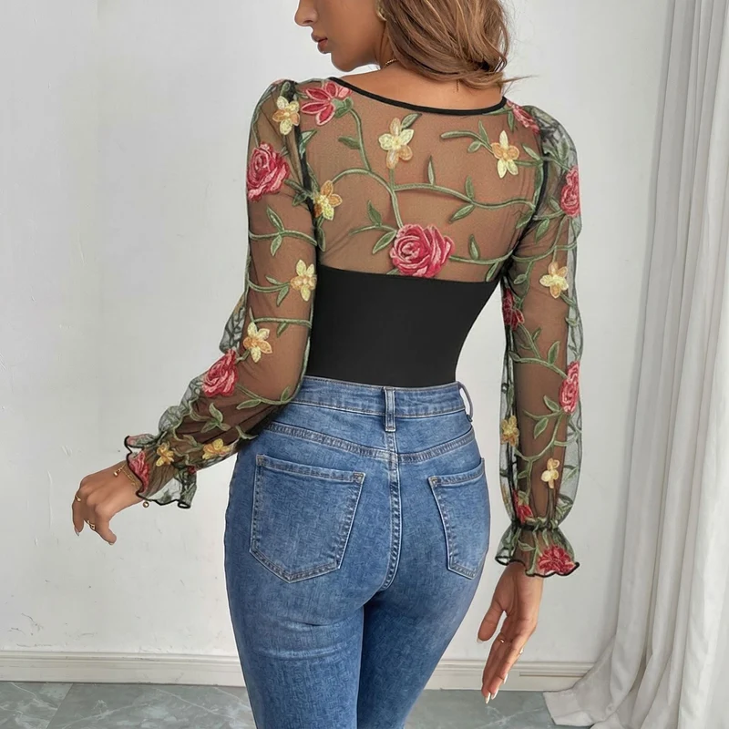 Damen Figurformender Mesh-Body mit Korsettoptik, Balconette-Ausschnitt und bestickten Transparentärmeln Nord Taschen