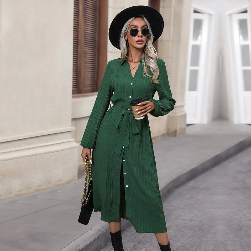 Damen Hemdblusenkleid aus Crinkle‑Viskose mit durchgehender Knopfleiste und Taillengürtel Nord Taschen