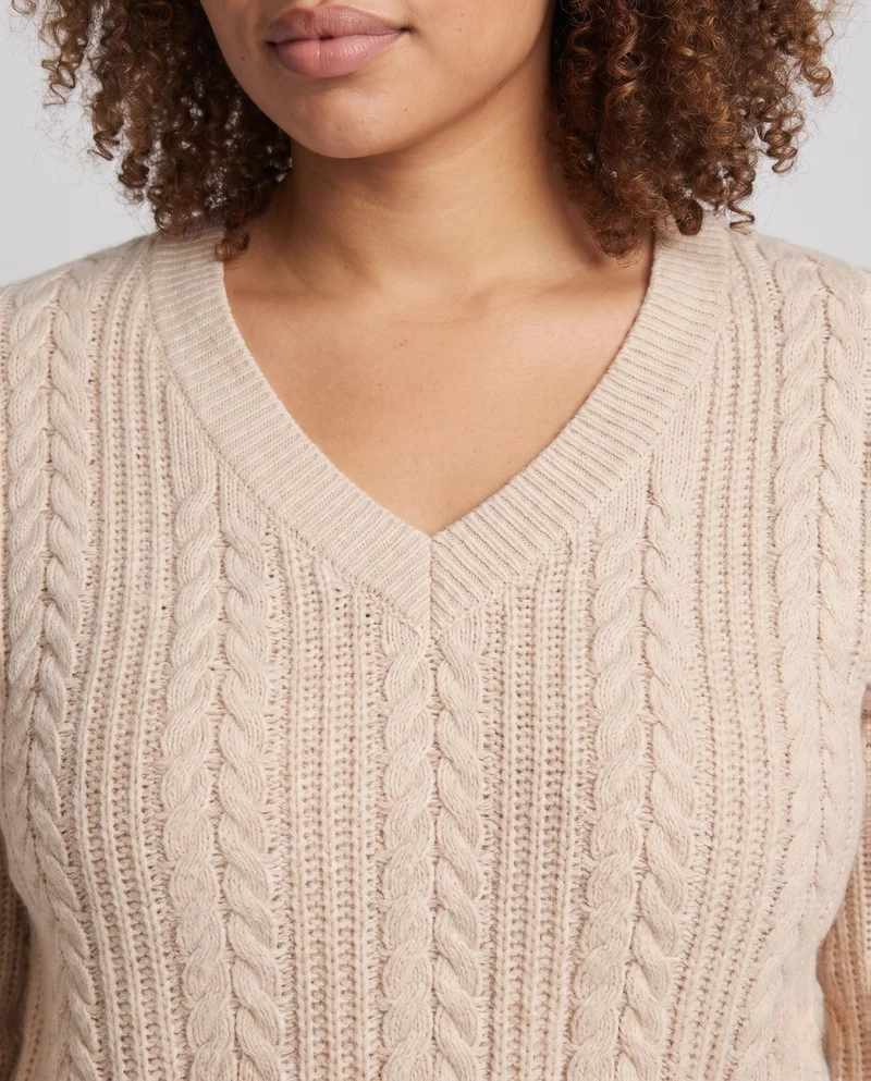 Damen Fluffiger V-Ausschnitt Kabelstrickpullover mit Offenen Details und Cashmere-ähnlicher Weichheit Nord Taschen