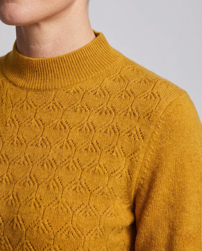 Frauen Flauschiger Mockneck Pullover aus Mohair-Mix mit offener Herzstruktur Nord Taschen