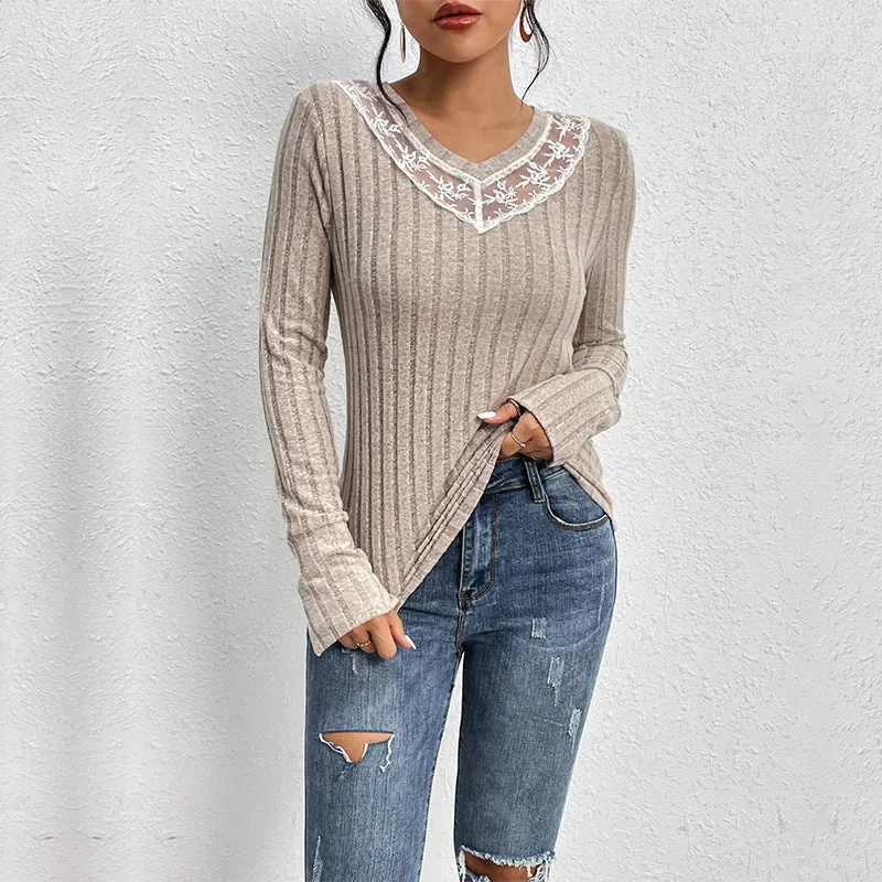 Damen Geripptes Feinstrick-Longsleeve mit V‑Ausschnitt und Spitzenpasse Nord Taschen