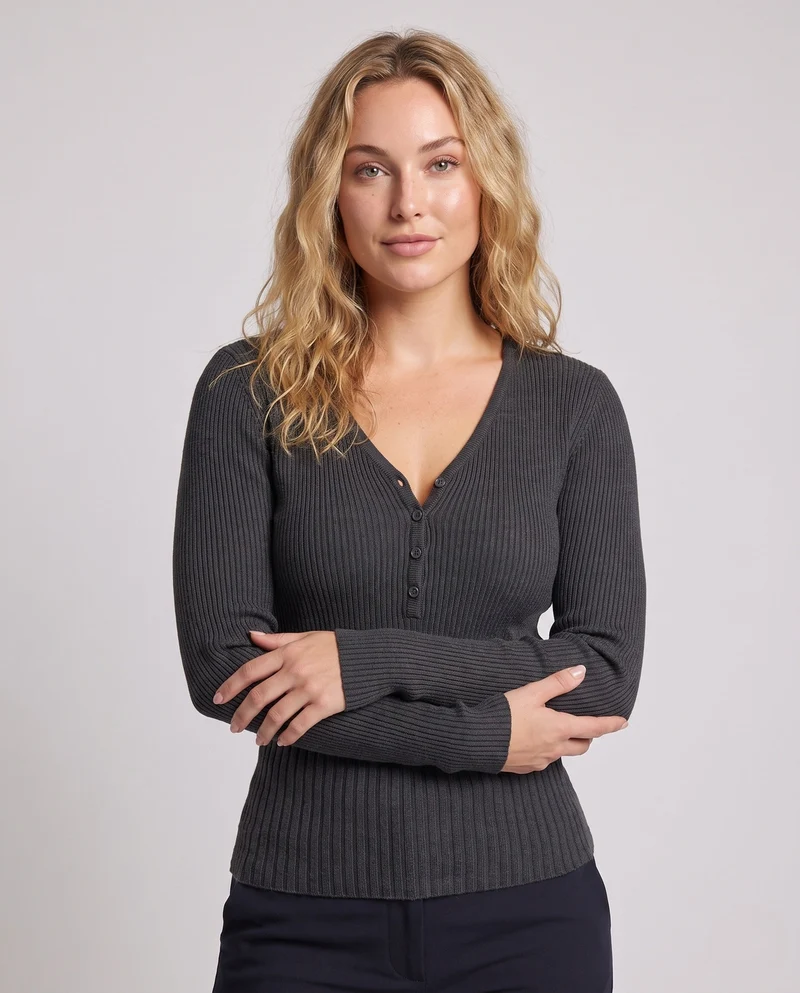 Damen figurbetonender gerippter Cardigan mit V-Ausschnitt und zartem Knopfverschluss Nord Taschen