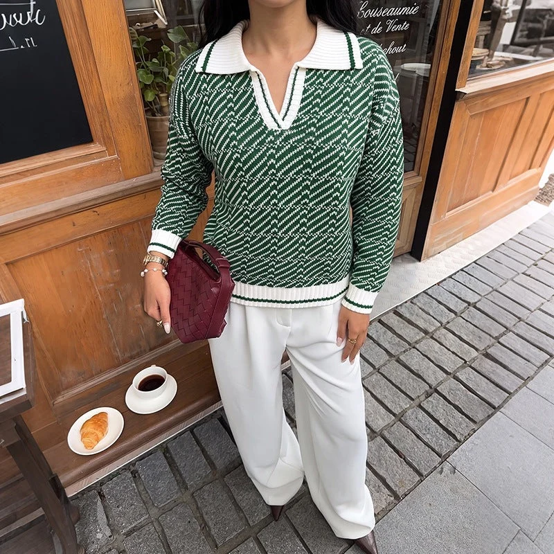 Damen Jacquard-Strickpullover mit Polokragen und V‑Schlitz Nord Taschen