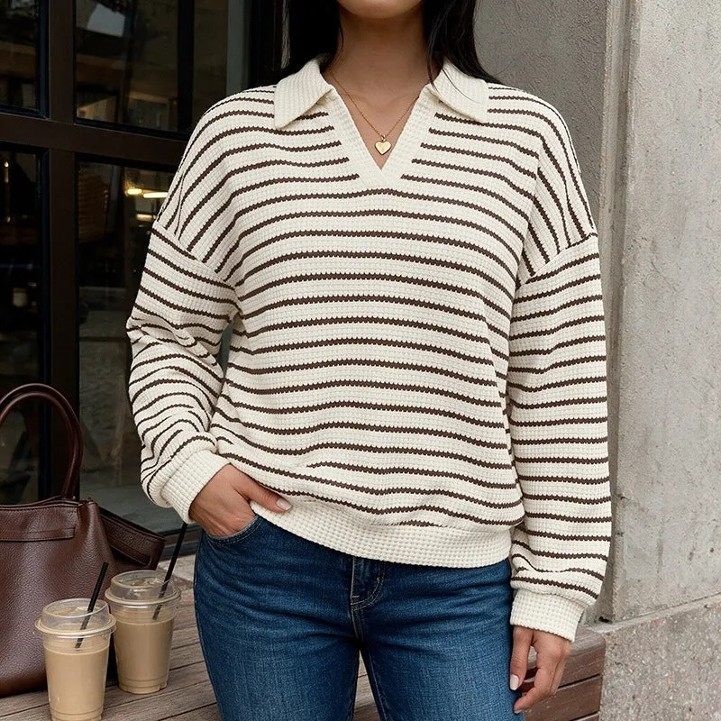 Damen Gestreifter Waffelstrick-Pullover mit Hemdkragen und V-Ausschnitt Nord Taschen