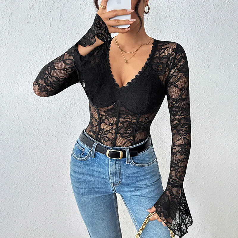 Damen Taillierter Spitzen-Corset-Body mit V-Ausschnitt, langen Trompetenärmeln und formenden Bügeln Nord Taschen