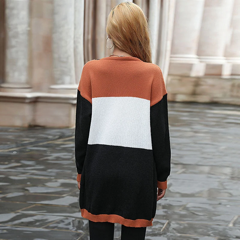 Damen Langer Relaxed-Cardigan aus weichem Feinstrick mit Farbblock‑Design und aufgesetzten Tascheneinsätzen Nord Taschen