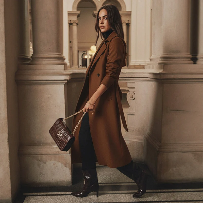 Damen Langer taillierter Wollmantel mit doppelreihiger Knopfleiste und Bindegürtel Nord Taschen
