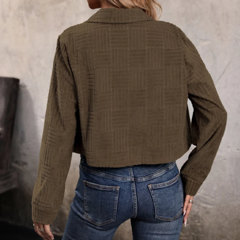 Damen Kurz geschnittene Kordjacke mit gestepptem Karomuster und Pattentaschen Nord Taschen