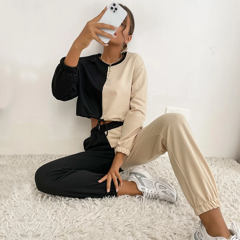 Damen Zweifarbiges Cropped-Jogging-Set mit Tunnelzug, elastischen Bündchen und Boxy-Schnitt Nord Taschen