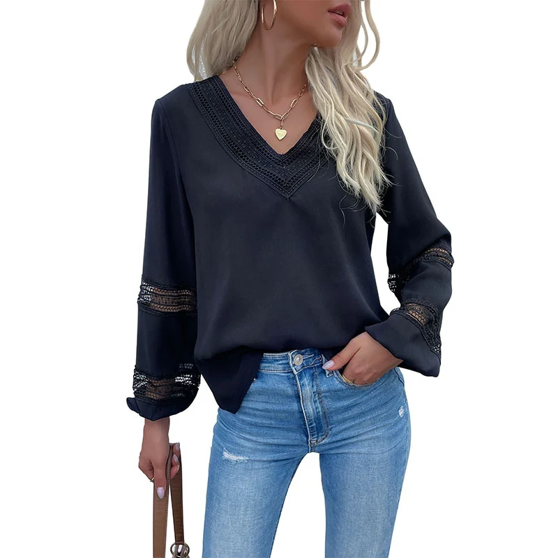 Damen Satinbluse mit V‑Ausschnitt, dekorativer Spitzenpasse und Ärmeln mit Spitzeneinsatz Nord Taschen