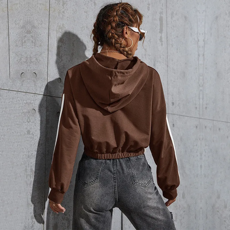 Damen Kurz geschnittenes Kapuzen‑Crop‑Sweatshirt mit Kordelzug, elastischem Saum und Kontraststreifen Nord Taschen