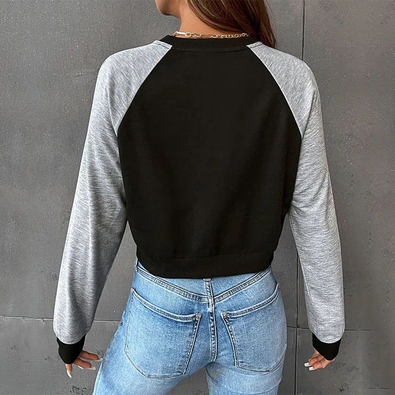 Damen Kurz geschnittenes Raglan-Sweatshirt mit Daumenlochbündchen und elastischem Saum Nord Taschen