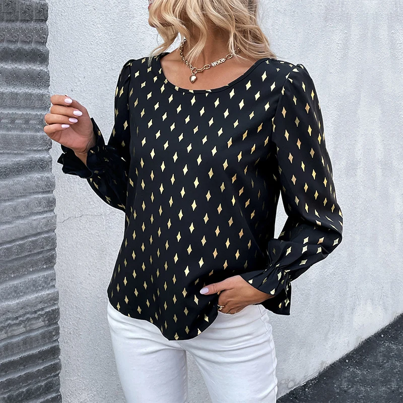 Damen Satin-Blusenshirt mit Rautendruck, leicht taillierter Schnitt und zarten Puffärmeln Nord Taschen