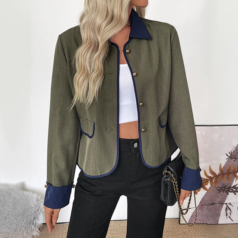 Damen Kurzblazer mit Kontrastpaspel, Umlegekragen und Zierknöpfen Nord Taschen