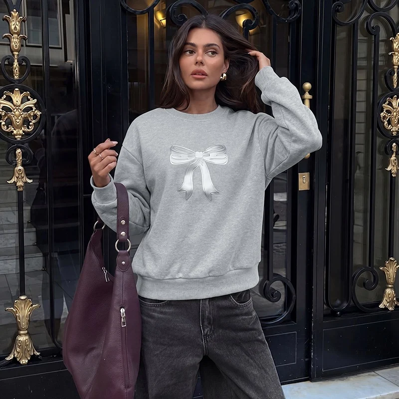 Damen Oversize‑Sweatshirt mit Schleifenprint, Rundhals und geripptem Saum Nord Taschen