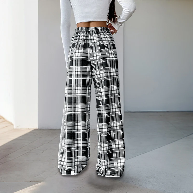 Damen Weite Lounge‑Hose im Karomuster mit elastischem Bund und Kontrast‑Seitpanel Nord Taschen