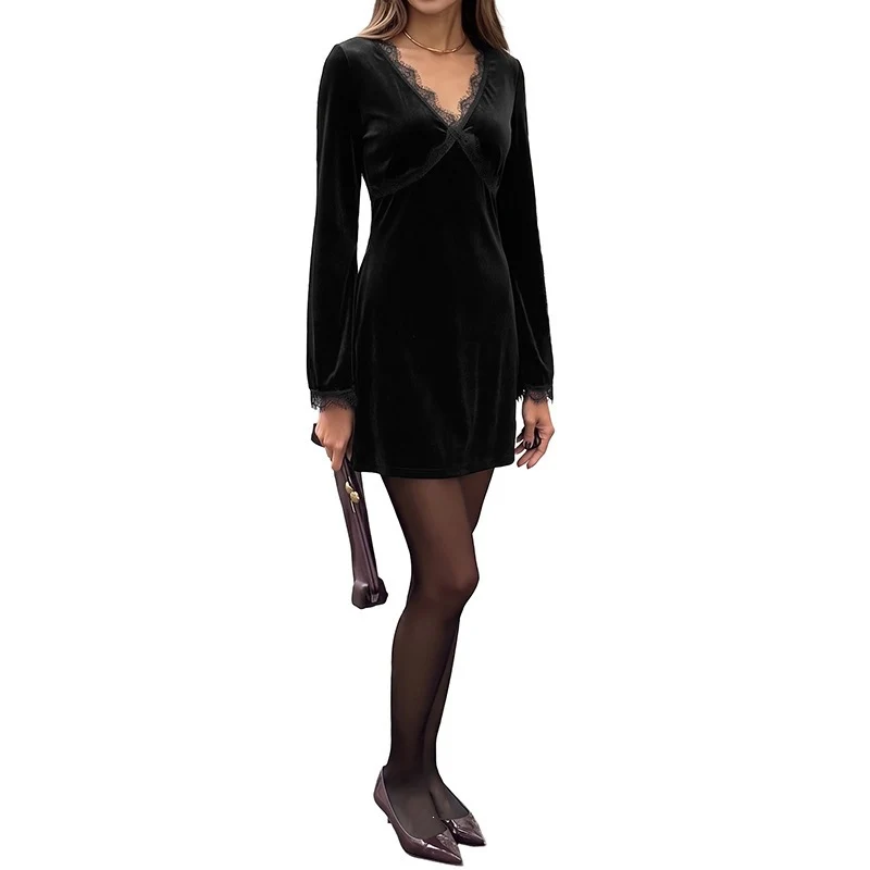 Damen Samt‑Minikleid mit Spitzenbesatz, V‑Ausschnitt und Trompetenärmeln Nord Taschen