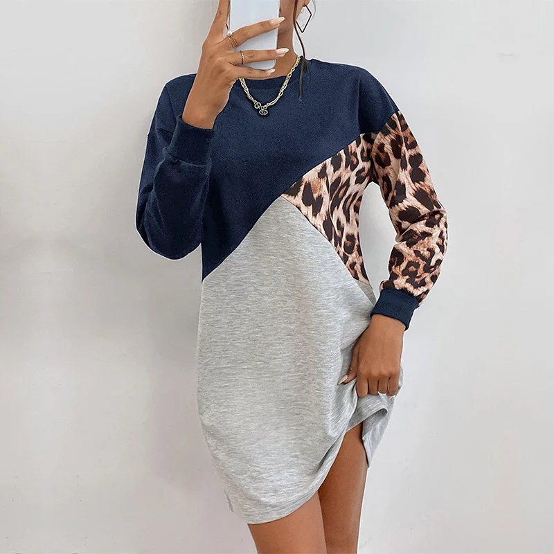 Damen Oversize-Sweatkleid mit Colorblock-Design und Leopardenärmeln Nord Taschen