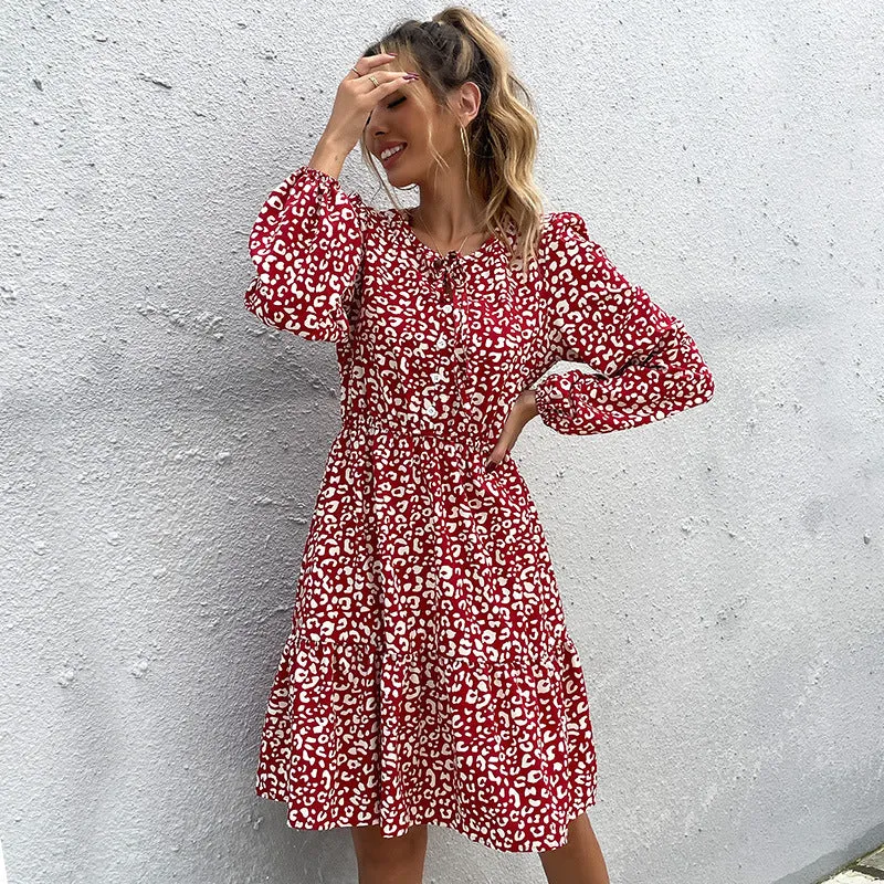 Damen Midikleid mit tailliertem Schnitt, Volantrock und langen Ärmeln Nord Taschen