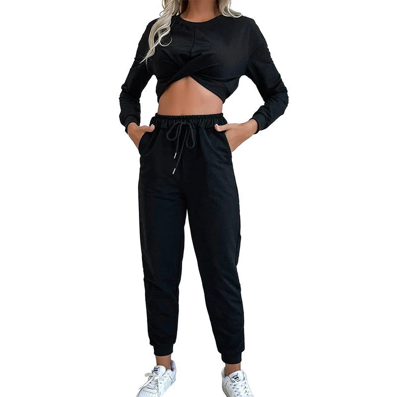Damen Kurzgeschnittenes Loungewear-Set mit Twist-Oberteil und hochtaillierter Jogginghose Nord Taschen