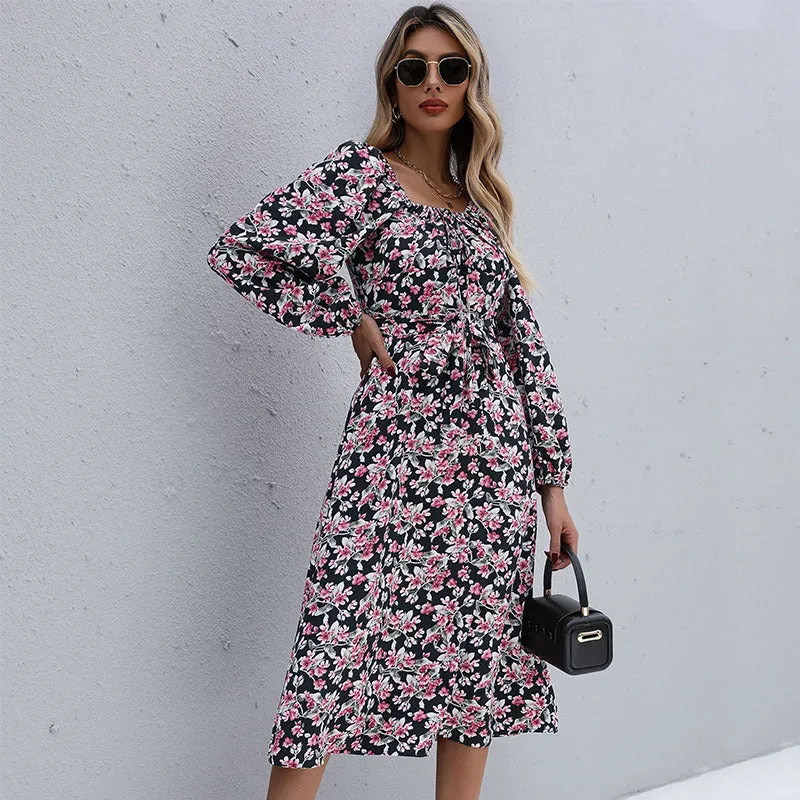 Damen Midikleid mit floralem Stufenrock, gerafftem Ausschnitt & Taillenzug Nord Taschen