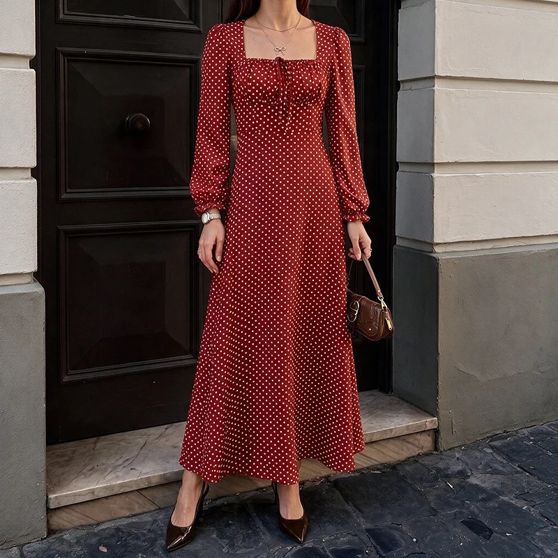 Damen Retro-Maxikleid mit quadratischem Ausschnitt, geraffter Brustpartie und langen Ärmeln Nord Taschen