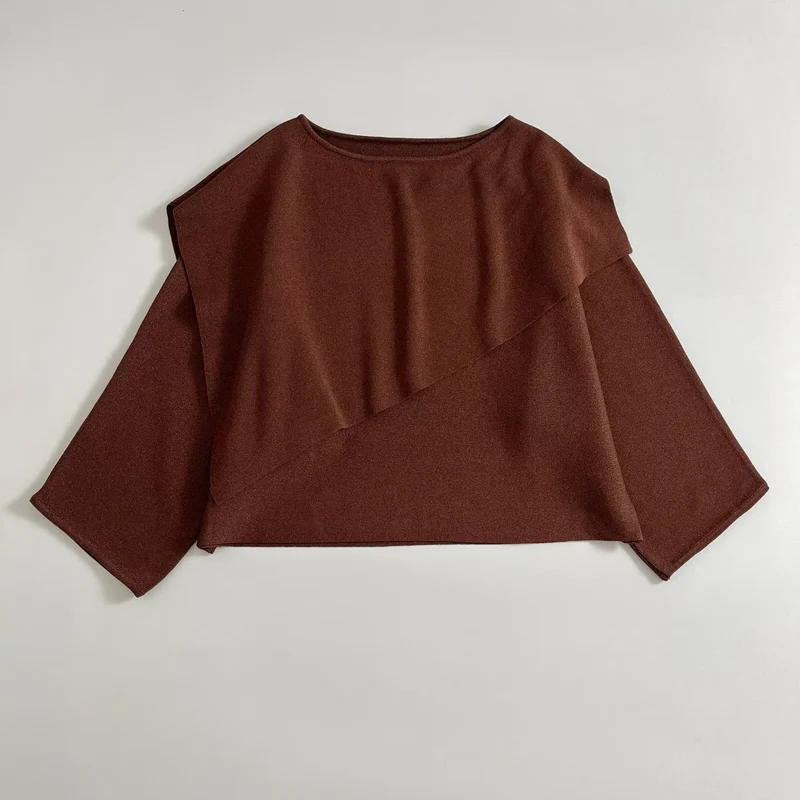 Damen Oversized Strickponcho mit asymmetrischem Volantkrragen Nord Taschen