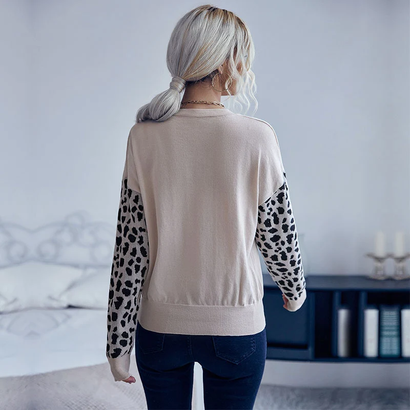 Damen V‑Ausschnitt Feinstrickpullover mit Leo‑Jacquardärmeln und überschnittener Passform Nord Taschen