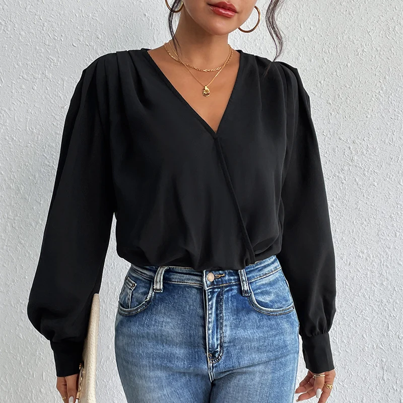 Damen Leichte Wickelbluse mit V-Ausschnitt, gerafften Schultern & Ballonärmeln Nord Taschen