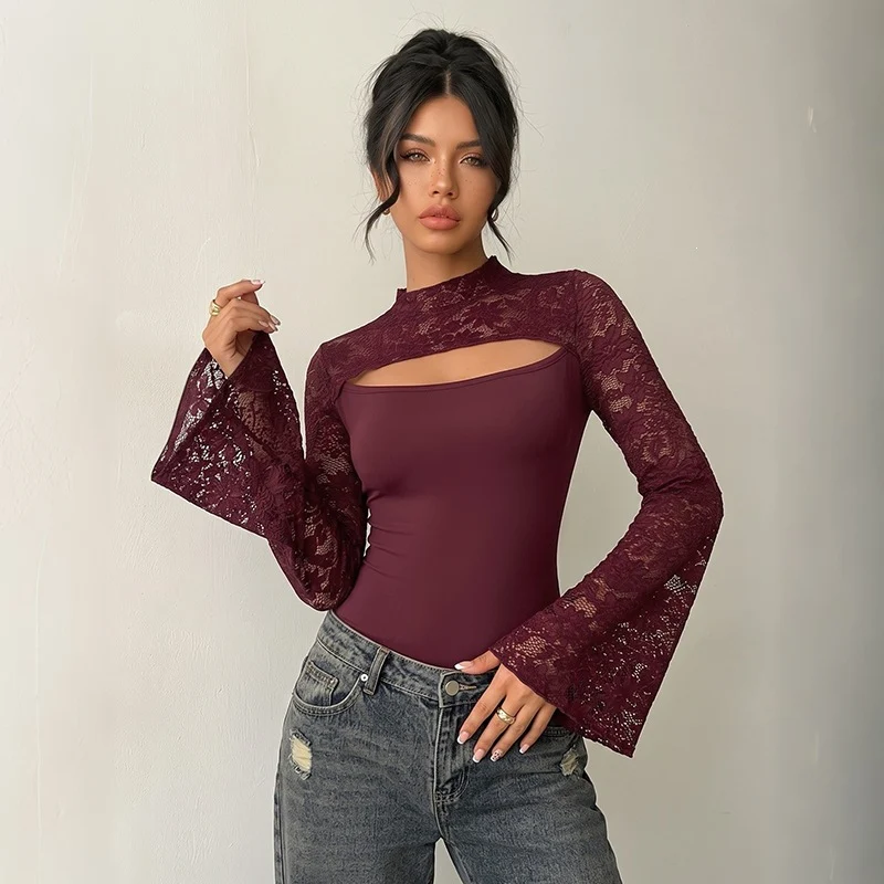 Damen Spitzen-Bodysuit mit Cut-Out, Carmen‑Optik und ausgestellten Trompetenärmeln Nord Taschen
