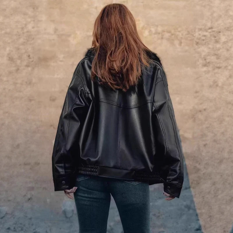 Damen Oversized Kunstleder-Bomberjacke mit kuscheligem Faux‑Fur‑Kragen und aufgesetzten Klappentaschen Nord Taschen