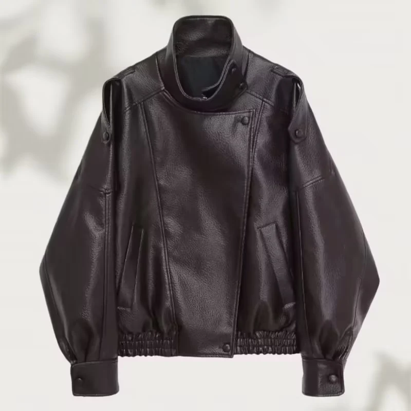 Damen Oversized Kunstleder-Bikerjacke mit asymmetrischem Revers, Stehkragen und Taillenzug Nord Taschen