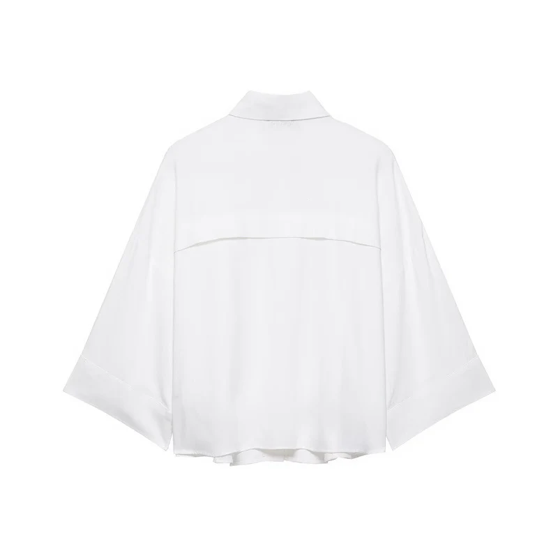 Damen Oversized Hemdjacke mit dreiviertel Kimonoärmeln und aufgesetzten Taschen Nord Taschen