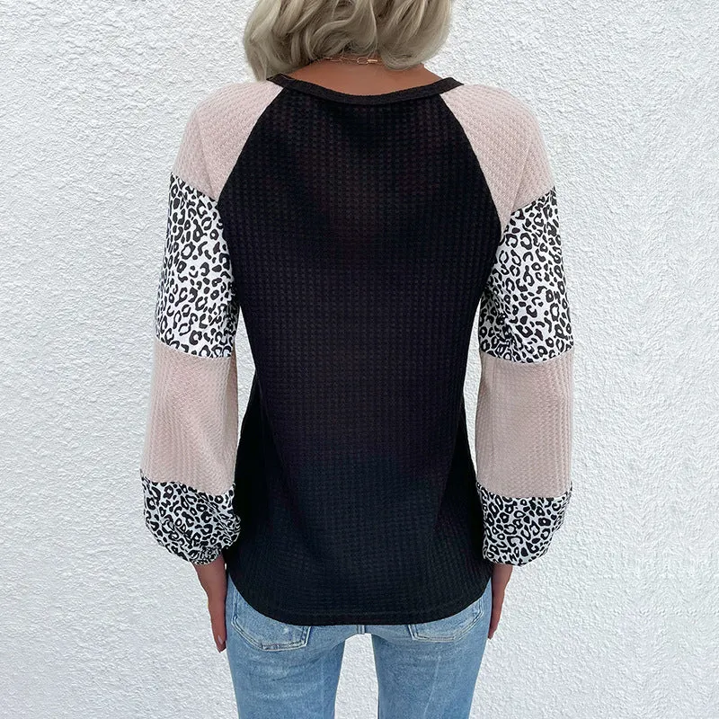 Damen Raglan-Langarmshirt aus Waffeljersey mit Colorblock-Ärmeln und Leoparden-Details Nord Taschen