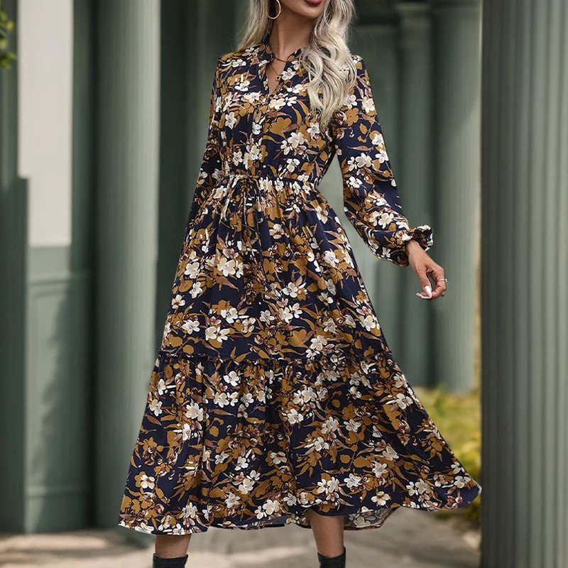 Damen Langärmeliges Midikleid mit Bindegürtel, Stufensaum und seitlichem Schlitz Nord Taschen