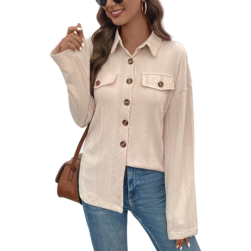 Damen Texturierte Overshirt‑Jacke mit Zickzack‑Struktur, Brusttaschen und lockerem Schnitt Nord Taschen