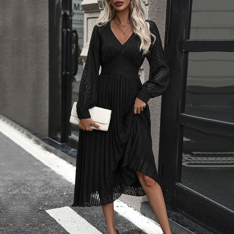 Damen Plissiertes Midikleid mit V-Ausschnitt, taillierter Passform & transparenten Ballonärmeln Nord Taschen