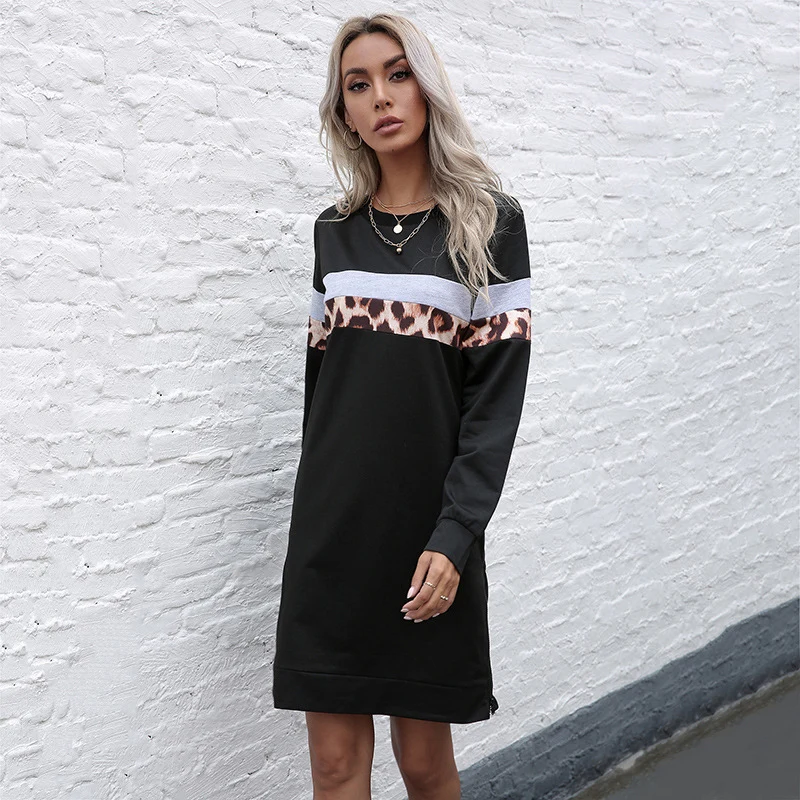 Damen lässiges Sweatshirtkleid mit Leopardenstreifen und kontrastierendem Brustband Nord Taschen