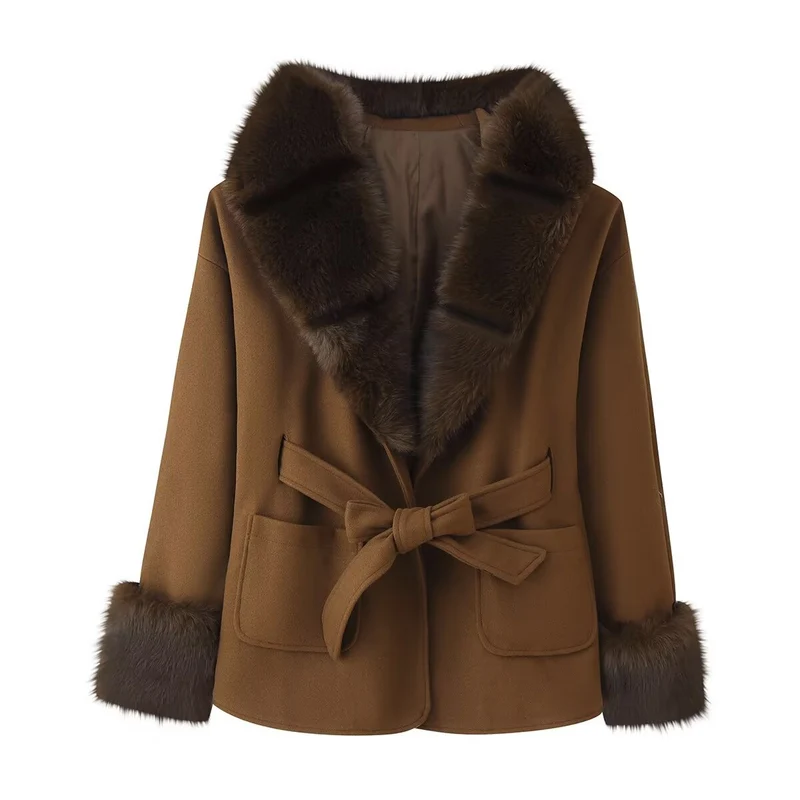 Damen Kurzer Wollmix-Mantel mit Kunstfellkragen, Taillengürtel und aufgesetzten Taschen Nord Taschen