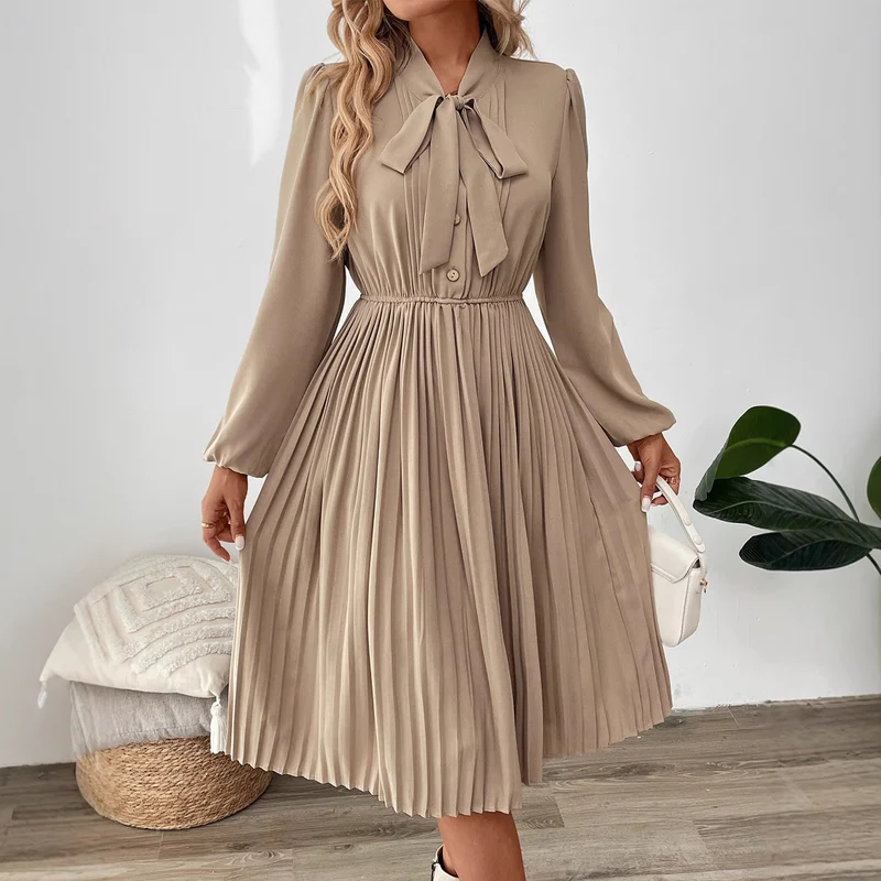 Damen Plissiertes Midikleid mit Schluppenkragen, elastischer Taillenpartie und langen Ballonärmeln Nord Taschen