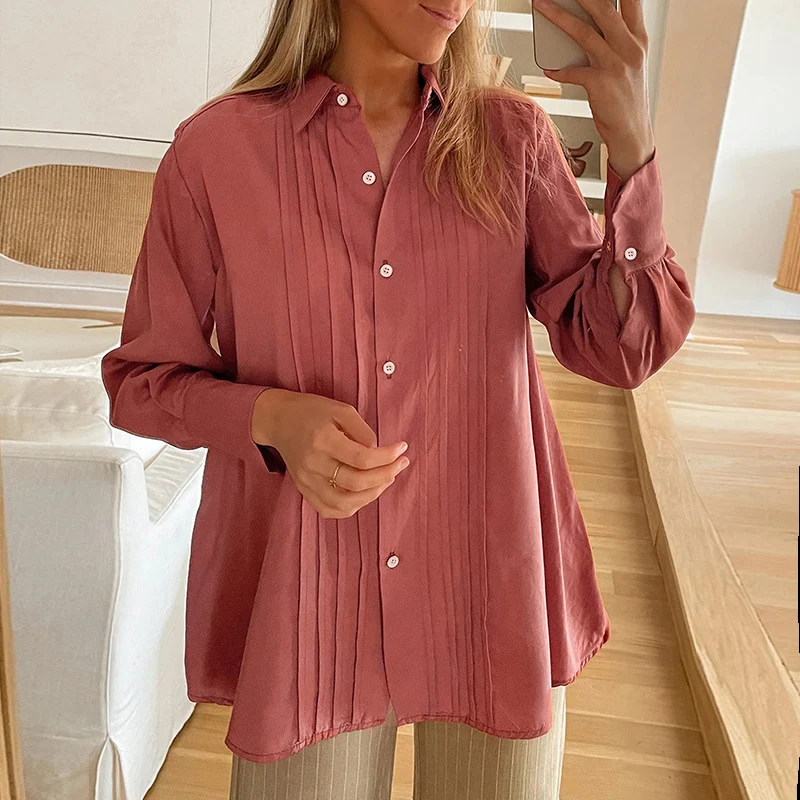 Damen Plissierte Tunika-Bluse mit Hemdkragen und lockerer A-Linien-Silhouette Nord Taschen