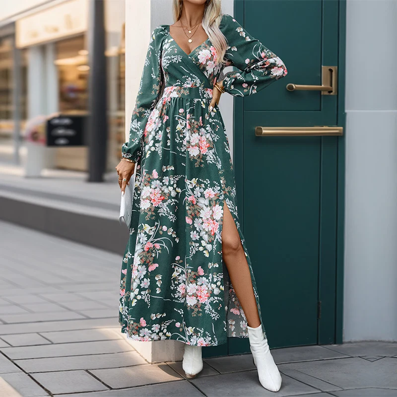 Damen Maxikleid mit Wickeloptik, V-Ausschnitt, Taillenraffung & seitlichem Beinschlitz Nord Taschen