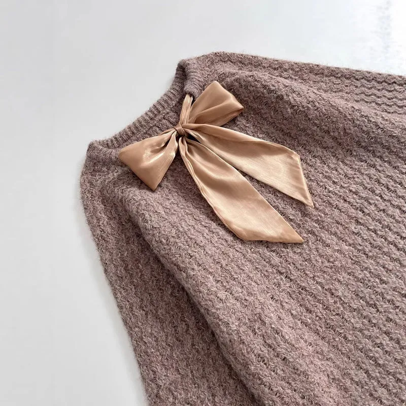 Damen Oversize Mohair-Optik Strickpullover mit Rückenschleife Nord Taschen