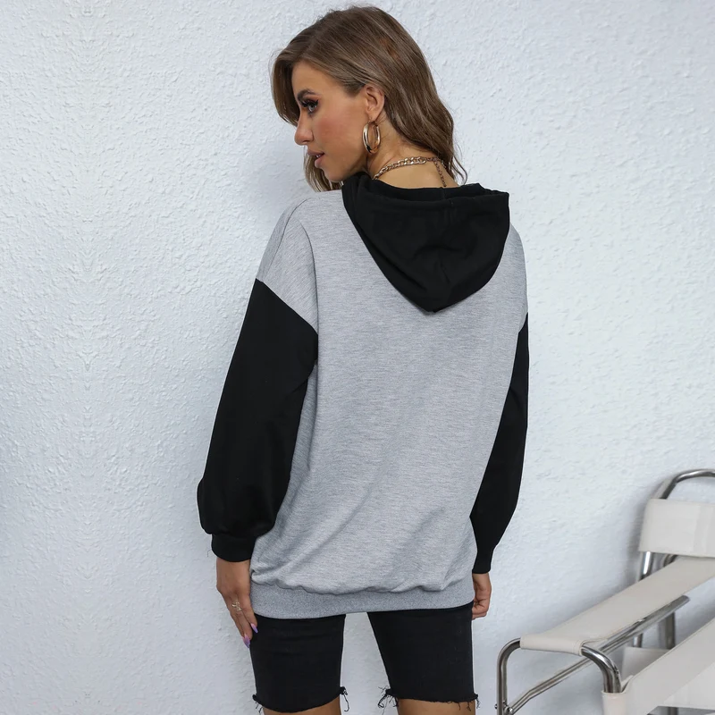 Damen Oversize-Kapuzenpullover mit College-Print, Kängurutasche und Kontrastärmeln Nord Taschen