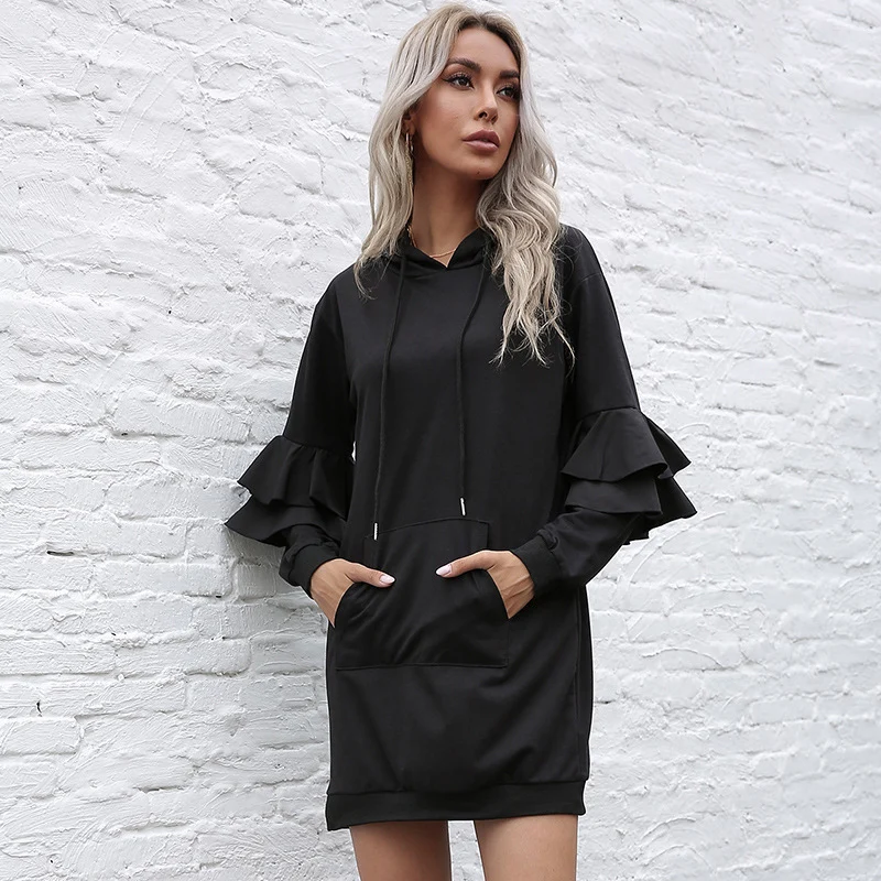 Damen Oversize-Kapuzenkleid mit zweistufigen Volantärmeln und Eingrifftasche Nord Taschen