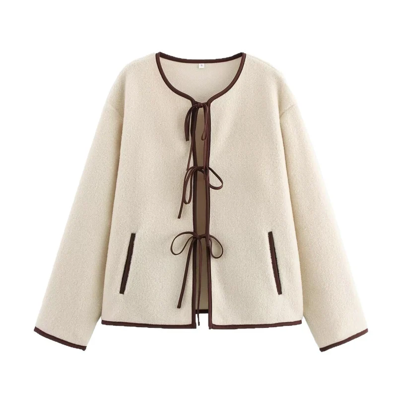 Damen Kurz geschnittene Teddy-Fleece-Jacke mit Bindebändern und Kontrastpaspel Nord Taschen