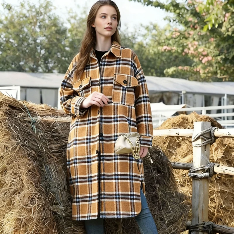 Damen Oversize Karo-Hemdjacke im Longline-Cut mit aufgesetzten Brusttaschen Nord Taschen