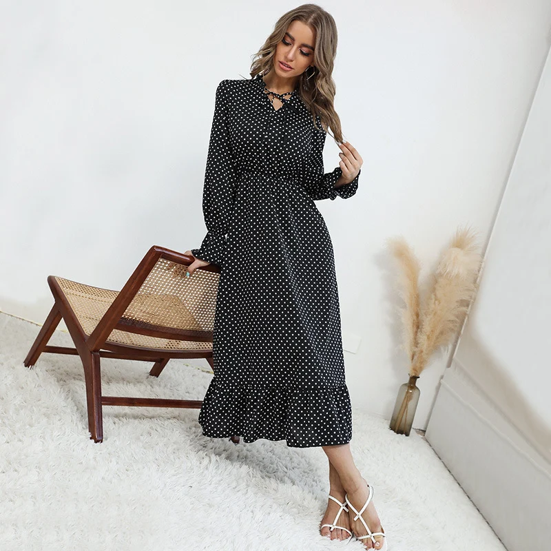 Damen Maxikleid mit Polka-Dot‑Print, geraffter Taille, Schleifenkragen und Volant-Saum Nord Taschen