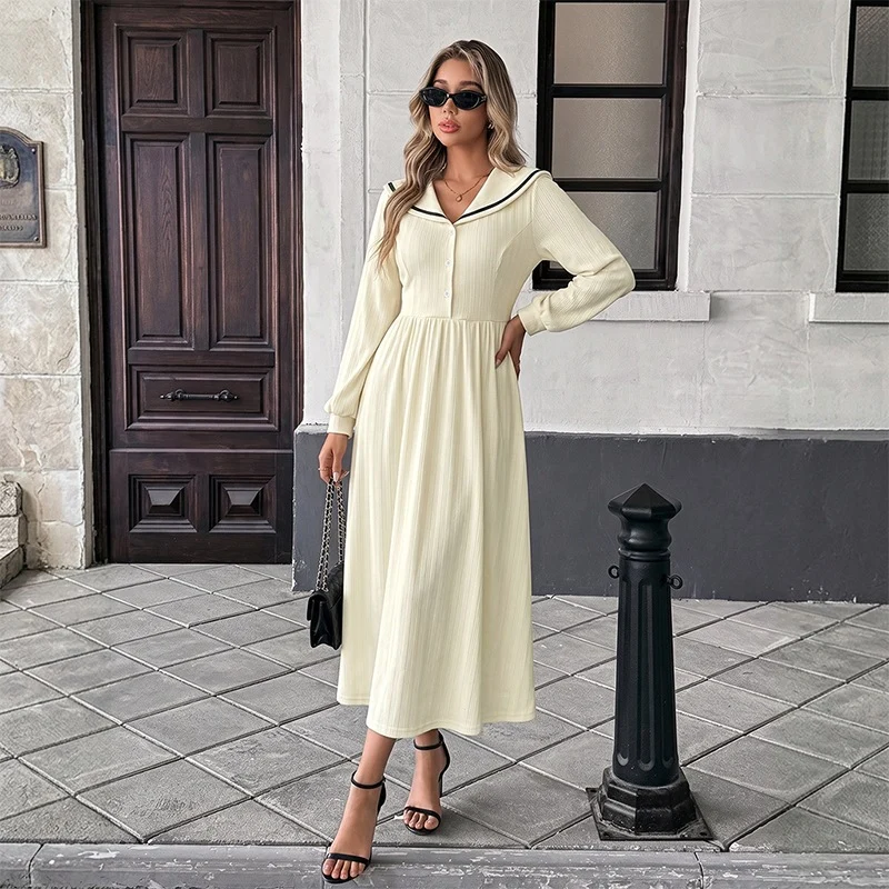 Damen Maxikleid mit Matrosenkragen, feinem Rippstrick und taillierter Silhouette Nord Taschen